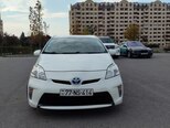 Toyota Prius-4