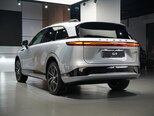 XPeng G9-8