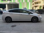 Toyota Prius-8