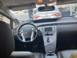 Toyota Prius-17