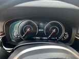 BMW 530e-12