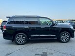 Toyota Land Cruiser-5