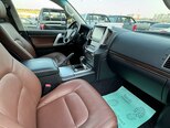 Toyota Land Cruiser-11