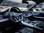 Audi Q8-10