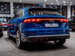 Audi Q8-7