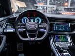 Audi Q8-12