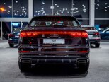 Audi Q8-5