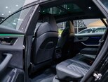 Audi Q8-12