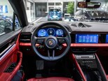 Porsche Macan 4-9