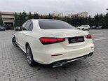 Mercedes E 300 e-4