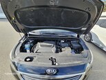 Kia Carnival-10