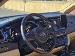 Kia Carnival-16