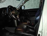 Toyota Land Cruiser Prado-8