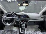Hyundai Elantra-9
