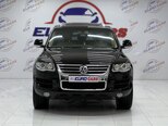 Volkswagen Touareg-1