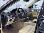 Volkswagen Touareg-2
