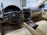 Volkswagen Touareg-7