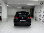 Volkswagen Touareg-11