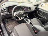 Volkswagen Jetta-10