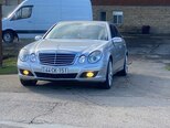 Mercedes E 280-1