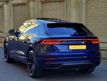 Audi Q8-5