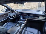 Audi Q8-7
