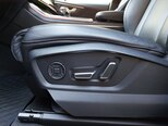 Audi Q8-12