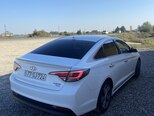 Hyundai Sonata-11