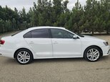 Volkswagen Jetta-4