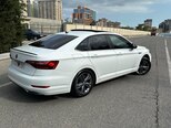 Volkswagen Jetta-4