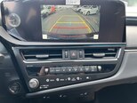 Lexus ES 300h-11