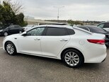 Kia K5-4