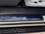 Infiniti QX80-12