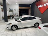 Hyundai Accent-7