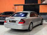 Mercedes E 280-8