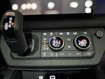 Land Rover Defender-19