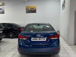 Hyundai Elantra-9
