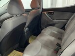 Hyundai Elantra-13