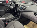 Hyundai Elantra-12