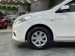Nissan Sunny-6