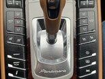 Porsche Panamera 4S Executive-13