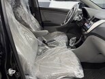 Hyundai Accent-16
