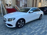 Mercedes E 220 d-3