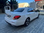 Mercedes E 220 d-6