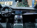 Audi Q8-10