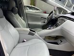 Toyota Prius-10