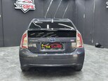 Toyota Prius-8