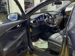Kia Sorento-13