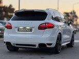Porsche Cayenne Turbo-4