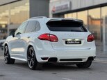 Porsche Cayenne Turbo-6